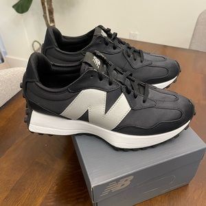 New Balance 327 size 7.5